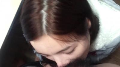 办公室偷情实录：欲火焚身的激情缠绵，湿透的OL制服下暗潮汹涌！